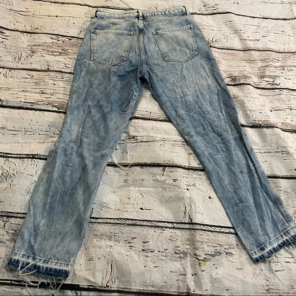 Forever 21 Distressed Boyfriend Jeans, size 27 - Picture 9 of 9